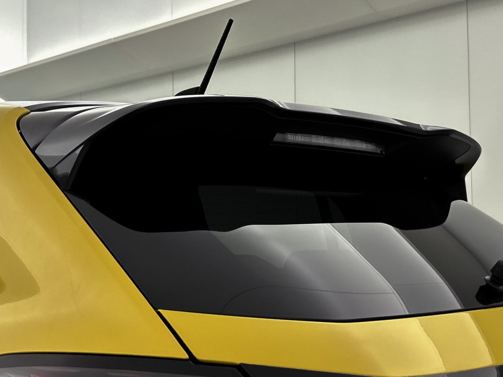Peugeot 208 100 pk automaat gt-line stoelverwarming | navi | keyless entry