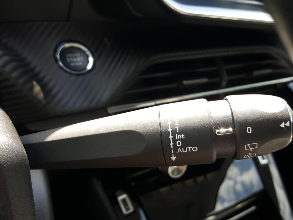 Peugeot 208 allure 1.2 pt-100pk navigatie | 3d-cockpit | apple carplay&andr