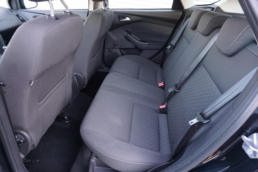 Ford Focus 1.0 ecoboost edition airco / cruise / elektr. ramen / lm velgen 