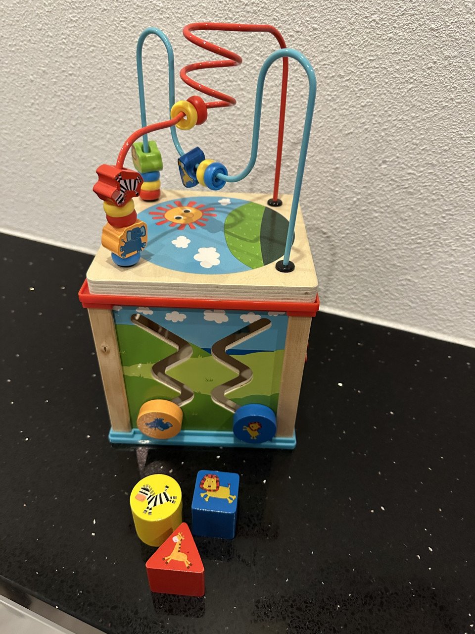 Vormenstoof, autootjes, knuffels