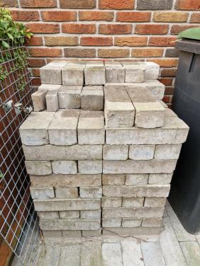 Betonklinkers grijswit/ecru 33x11x8 cm - ca. 4m2
