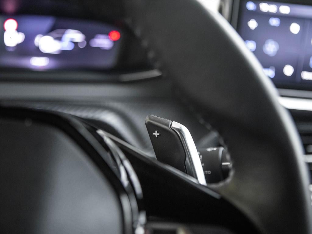 Peugeot 2008 1.2 hybrid 145pk e-dcs6 allure