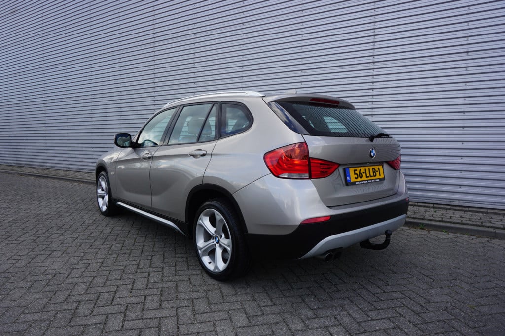 BMW X1 xdrive28i executive automaat - climate / navi / cruise / leder / ele
