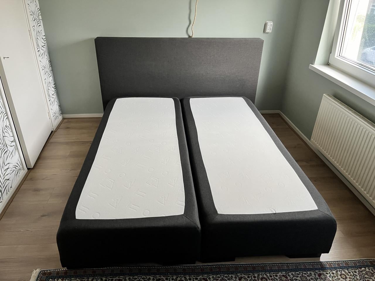 2-persoons Boxspring 200x160 cm te koop