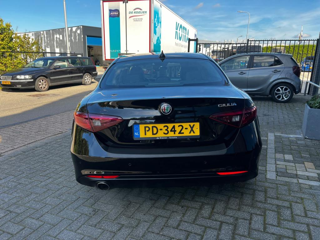 Alfa Romeo Giulia 2.0t