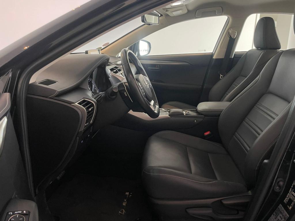 Lexus Nx 300h awd business line