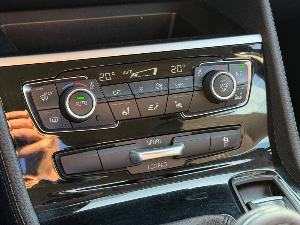BMW 2-serie gran tourer 220i centennial executive