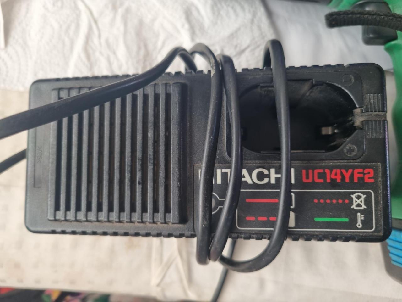 Accu-boormachine 9,6 Volt * HITACHI * + Lader & MAKITA