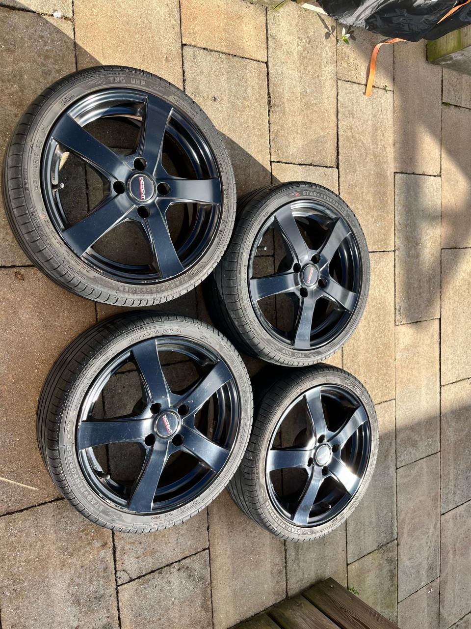 Mooie 16 inch Dezent velgen, 4x108, met zomerbanden