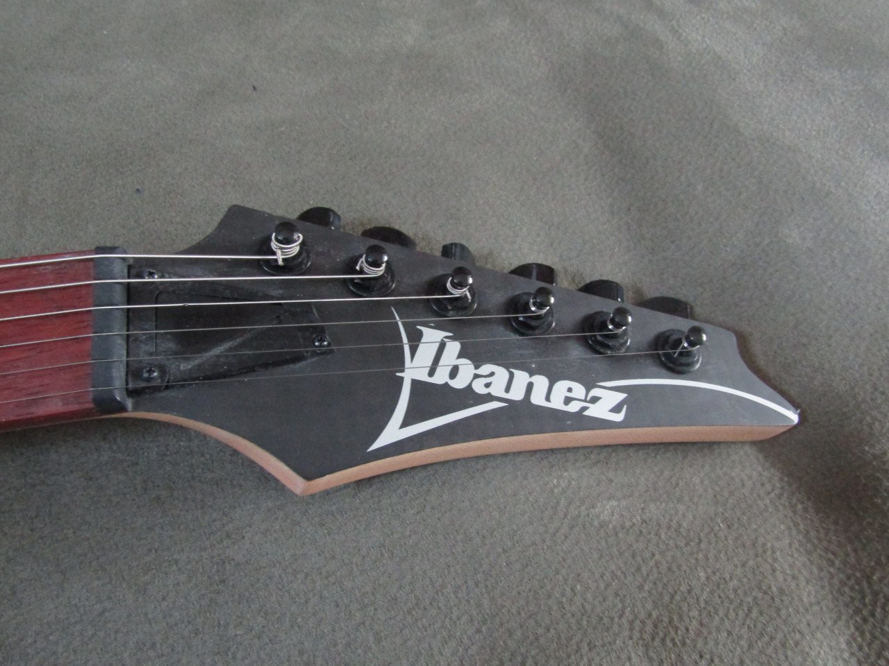 Ibanez rga42fm