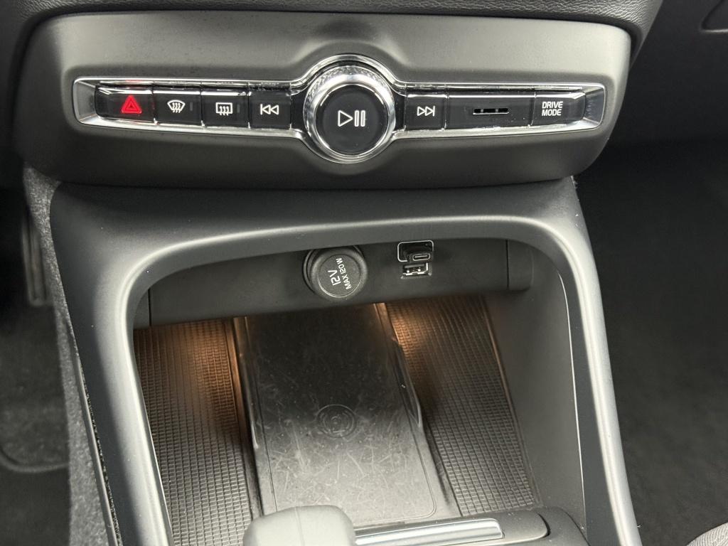 Volvo XC40 t5 262pk recharge inscription| camera| stoel+stuur.verw| keyless