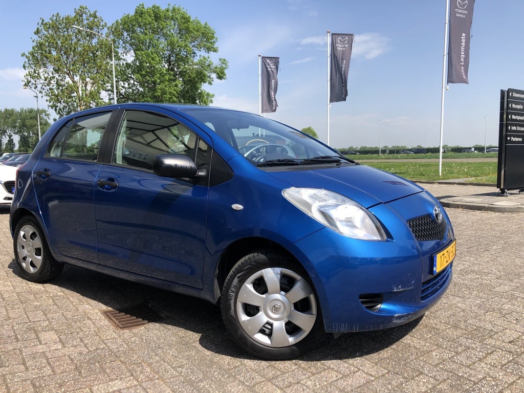 Toyota Yaris 1.3 vvti terra airco