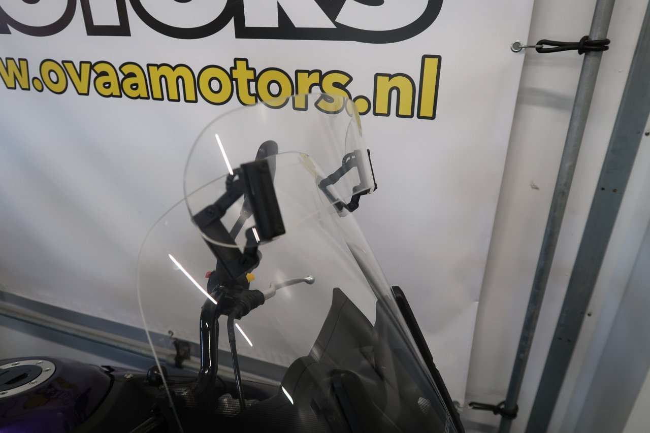 Suzuki V-Strom 650 2011 slechts 7450 km!