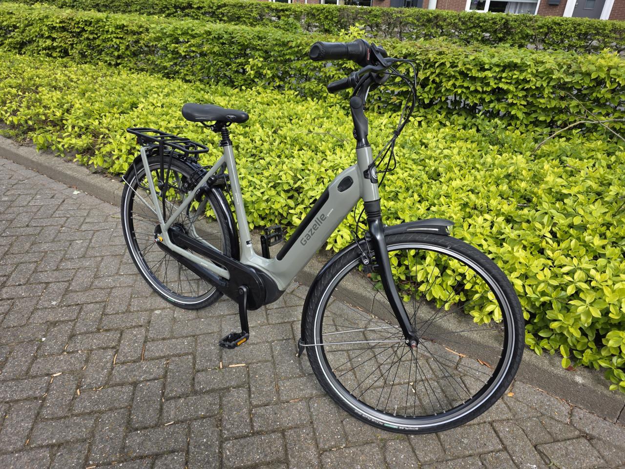 Schitterende Gazelle Grenoble C8 met Bosch middenmotor en 500wh accu