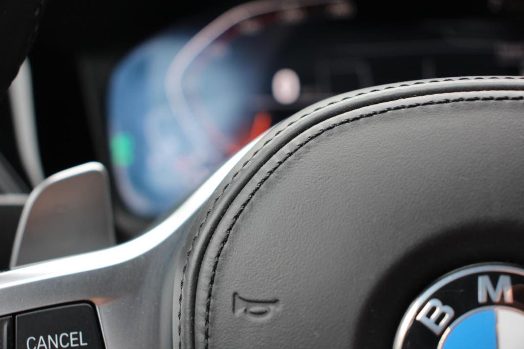 BMW 3-serie touring 330i m-sport - leder - 360 camera - head up - led - vir