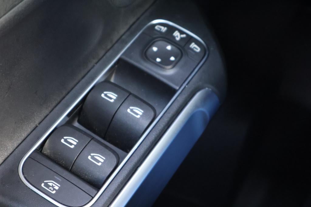 Mercedes-Benz Glb amg 35 4matic l 306 pk l mbux l camera l led l wegklapbar