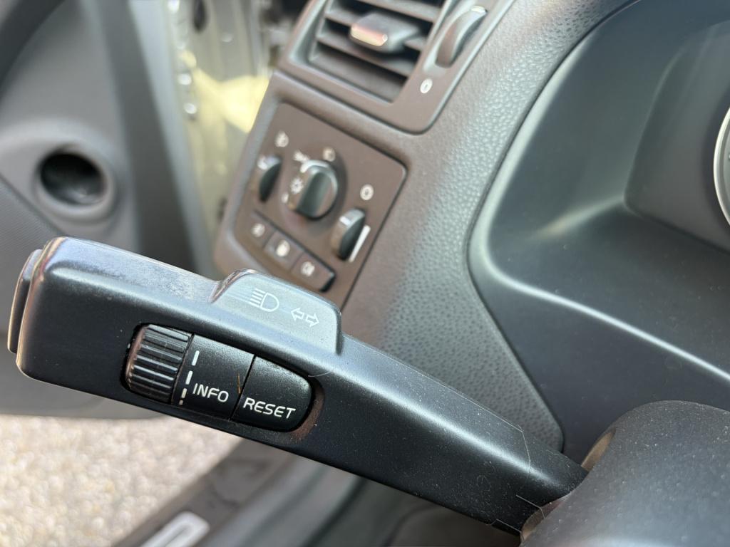 Volvo C70 convertible 2.4i momentum