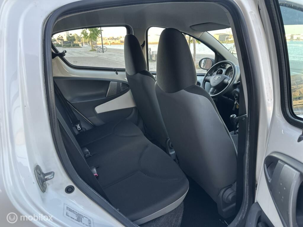 Toyota Aygo 1.0-12V Comfort Airco km124.035 5Drs BJ2010