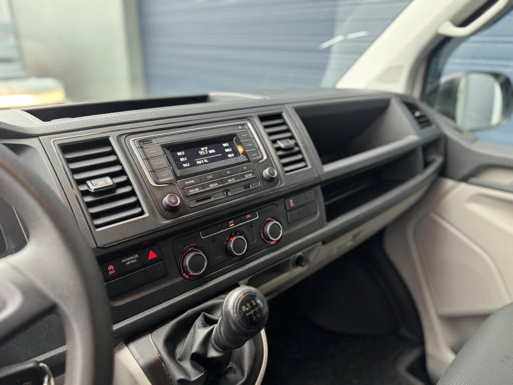 Volkswagen Transporter 2.0 tdi l2h1 trendline dubbel cabine / airco / leer 