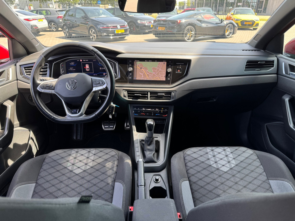 Volkswagen Taigo 1.5 tsi r-line * panoramadak * virtual cockpit * led * 18 