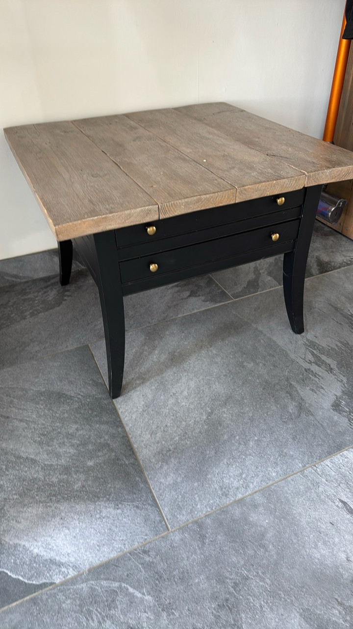 Industriële salontafel  zwart met steigerhout twee laden