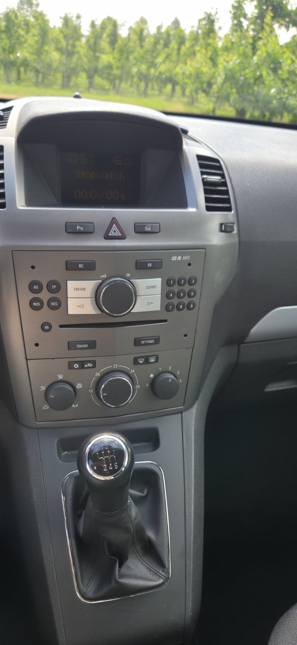 Opel Zafira 2007 2.2 Direct