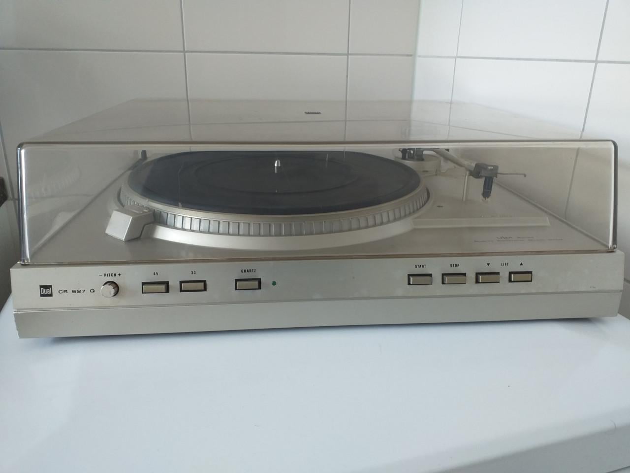Dual CS 627Q platenspeler