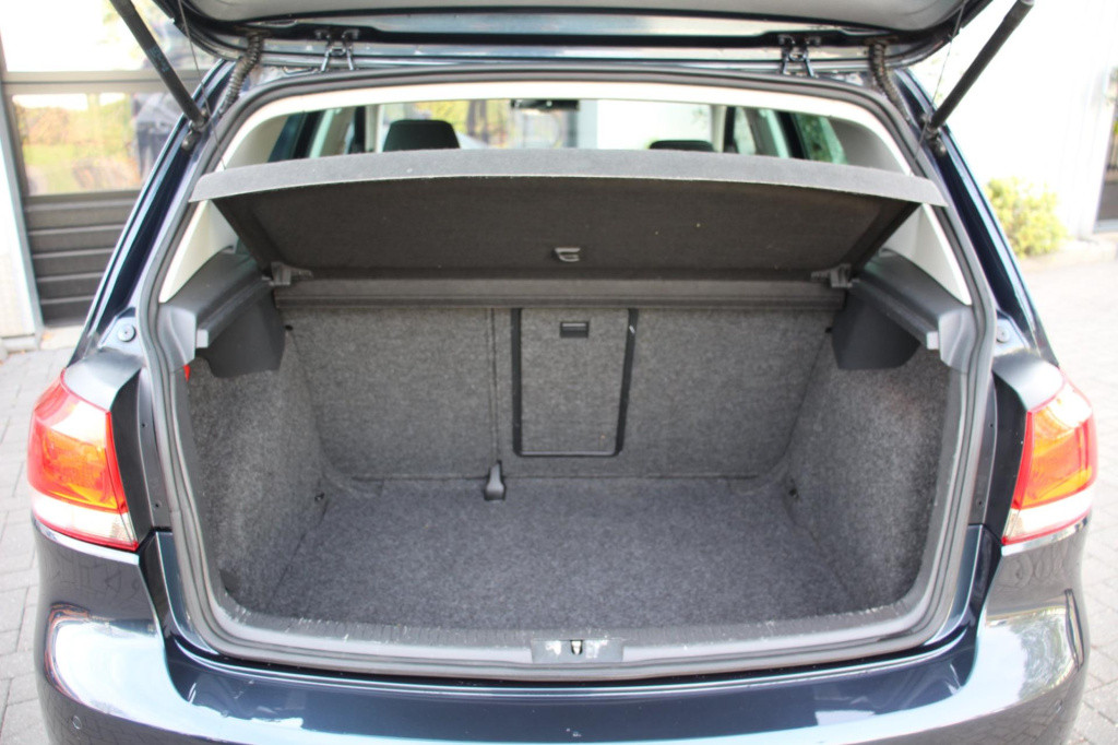 Volkswagen Golf 1.2 tsi match - half leder - nieuwe distr ketting - stoelve