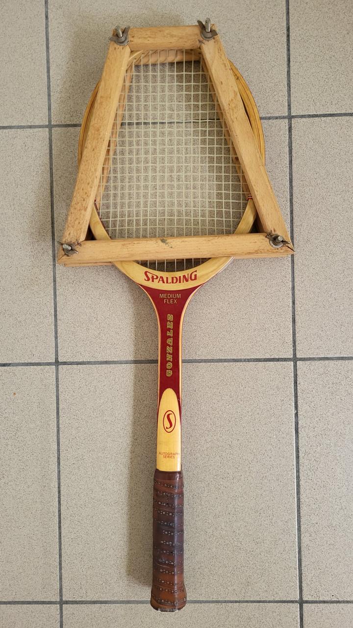Vintage Spalding Gonzales Medium Flex tennis racket