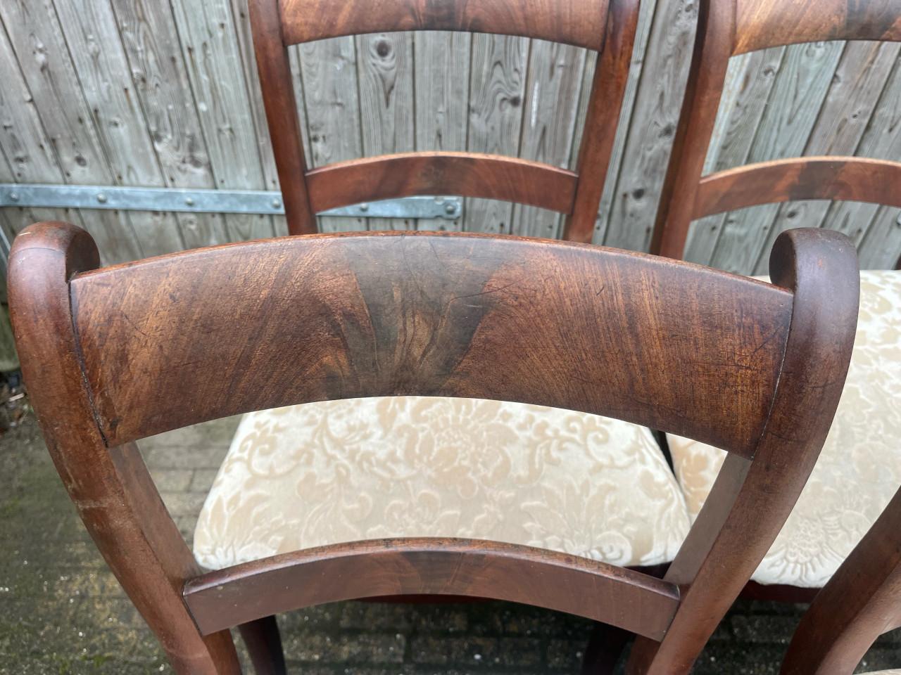 6 eetkamerstoelen