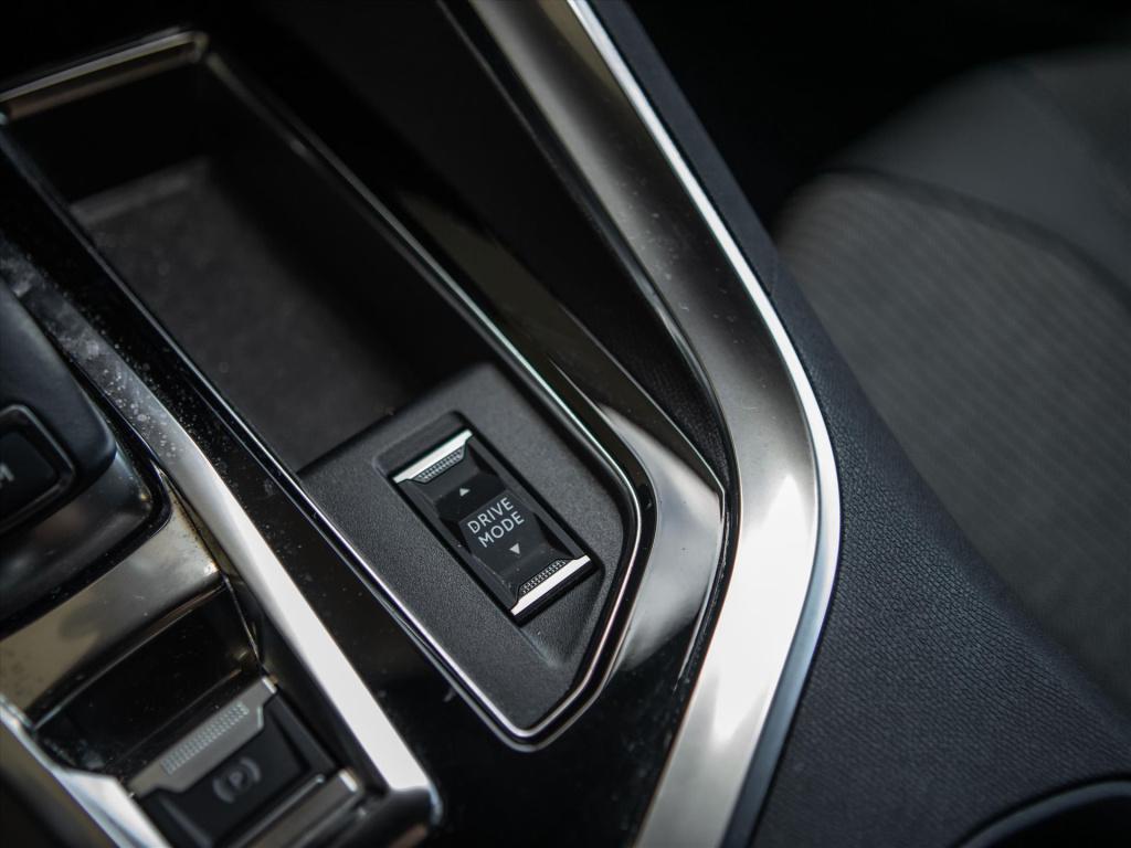 Peugeot 3008 1.2 puretech 130pk allure automaat | apple carplay | android a