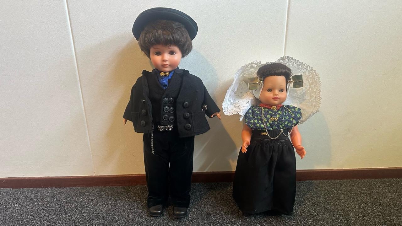 Klederdracht poppen. Zuid- Beveland Protestant