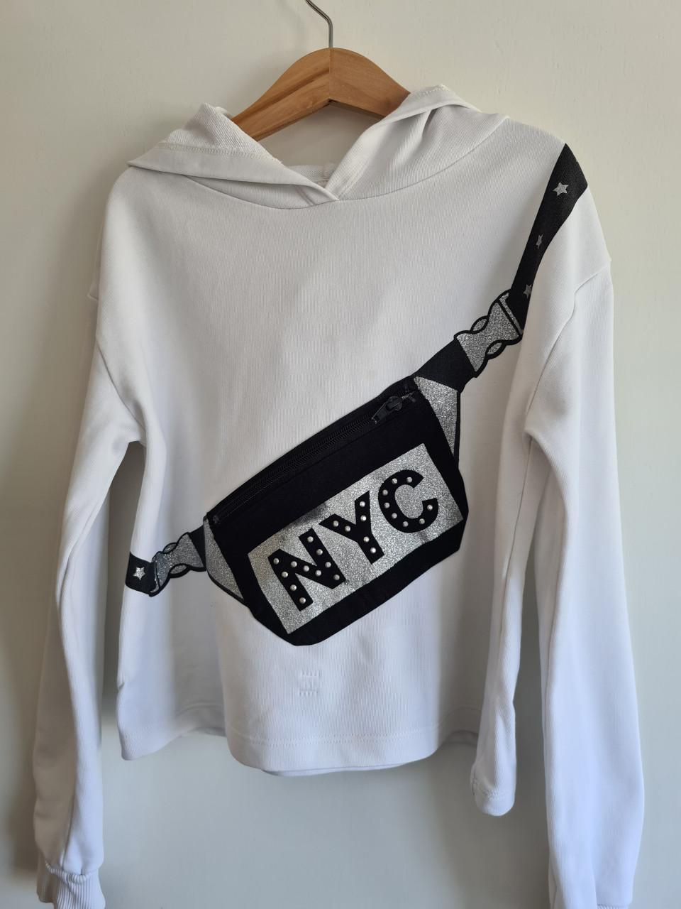 Witte hoodie met capuchon en afbeelding van tasje met glitters mt 134-140