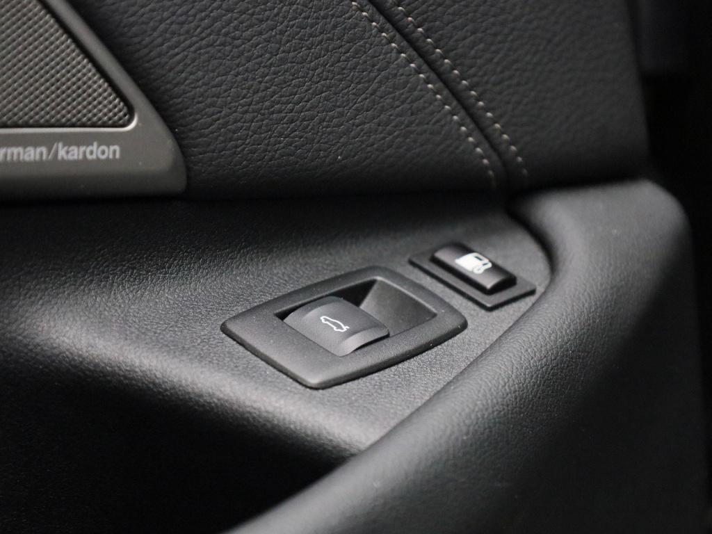 BMW 5 Serie touring 520e business edition plus | automaat | panoramadak | c