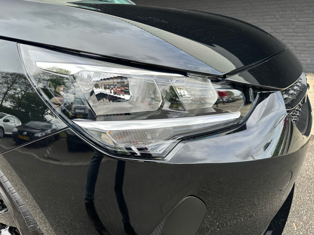 Opel Corsa 1.2 black edition