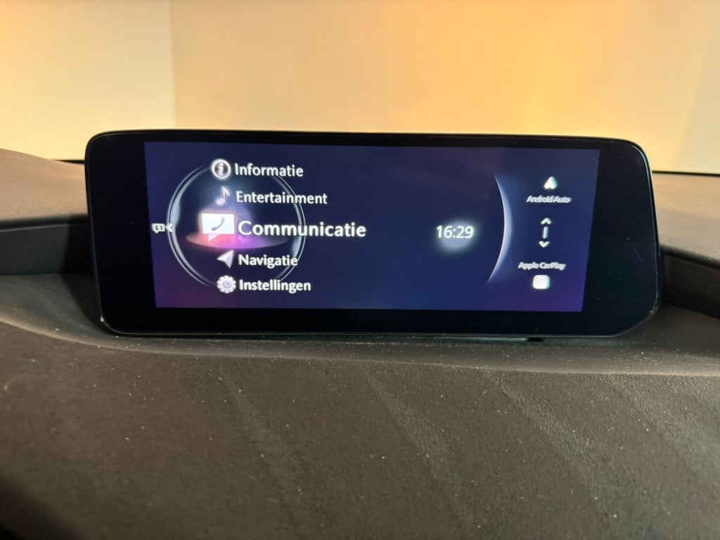 Mazda 3 2.0 e-skyactiv-g m hybrid 122 homura