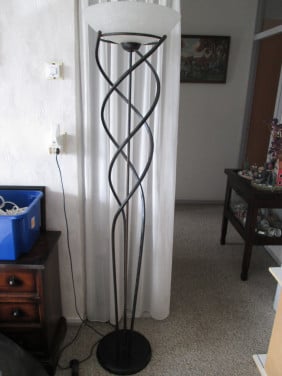 Staande lamp met bijbehorende plafondlamp