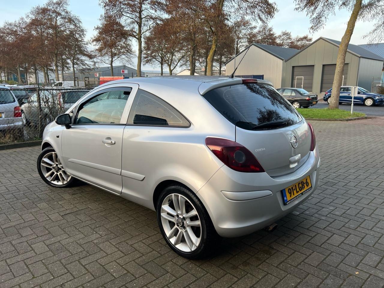 Opel Corsa 1.4-16V Enjoy 154.938KM Jaar Apk