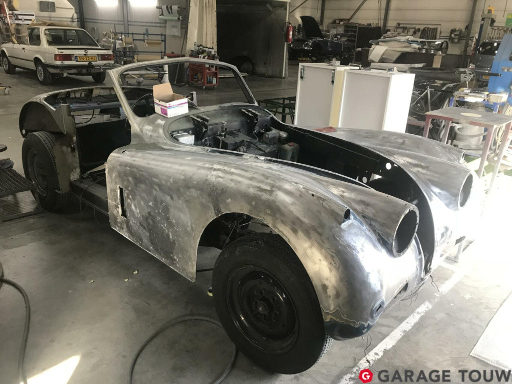 Jaguar Xk 140 dhc restauration project