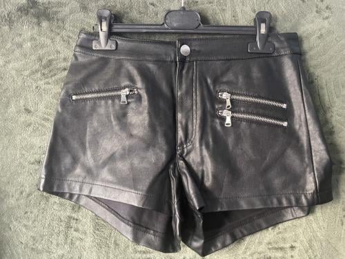 Nieuwe korte broek