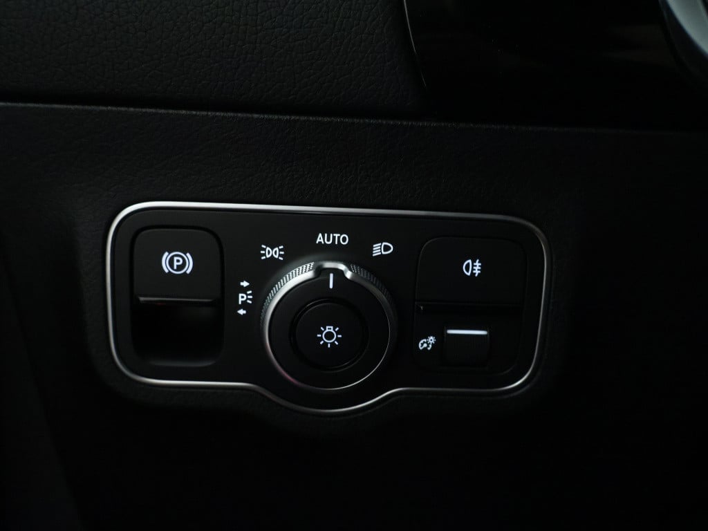 Mercedes-Benz B-Klasse 250 e business line | parktronic | stoelverwarming |