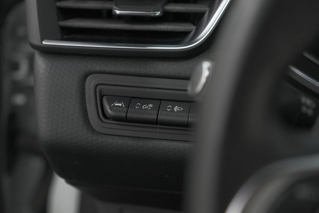 Renault Clio tce 130 edc intens | 360 camera | apple carplay | parkeersenso