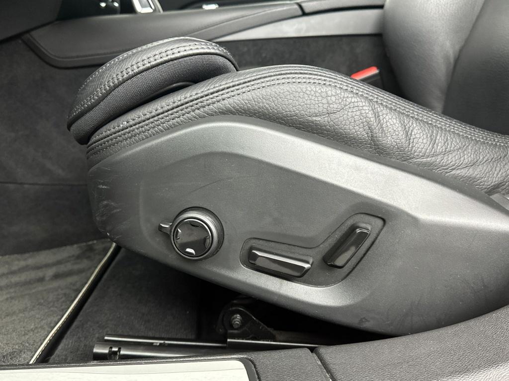 Volvo V60 t8 390pk recharge r-design| pano| 360camera| hud| adap.cruise
