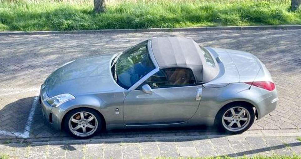 Nissan 350Z cabrio met taxatierapport
