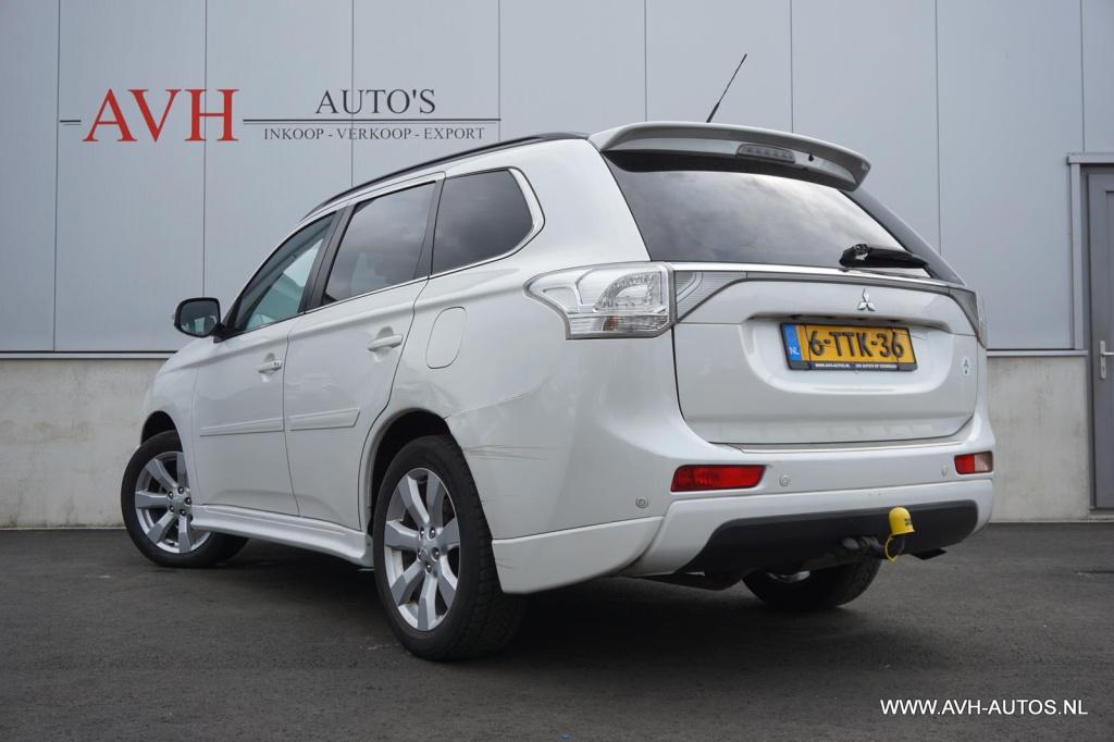 Mitsubishi Outlander 2.0 phev instyle+