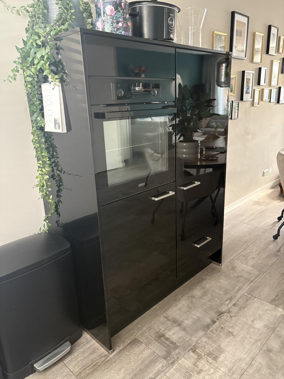 Keukenblok incl combi oven en koelkast