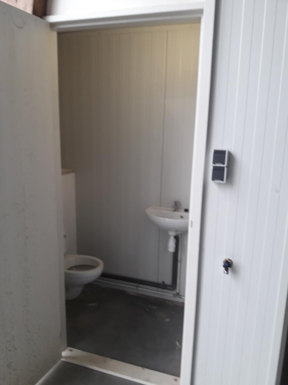 Te huur  nette bedrijfsruimte 250m2  met buiten terrein