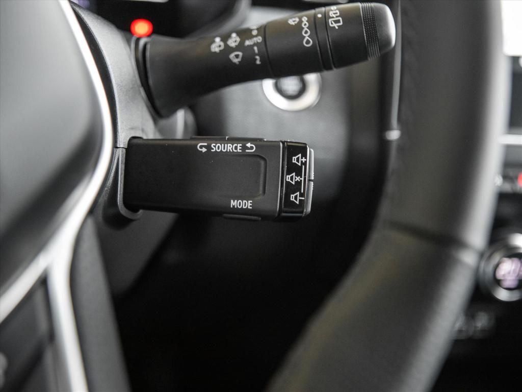 Renault Clio 1.0 tce 90 techno | navigatie | park. sensoren | camera | stoe