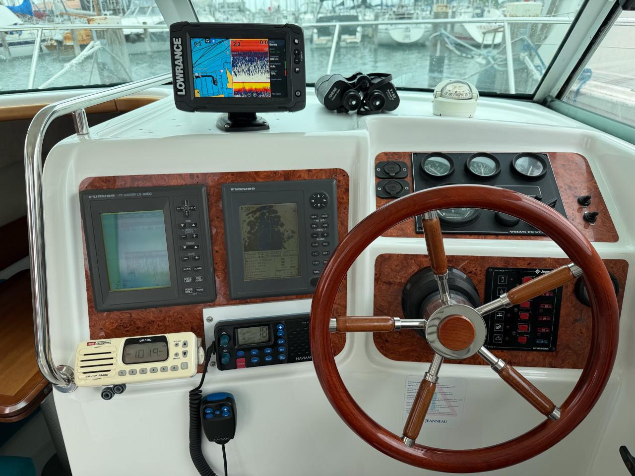 Jeanneau Merry Fisher 695 diesel sportvisboot en gezinsboot