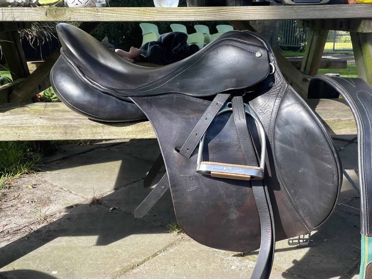 Daaleman vzh zadel 17,5”